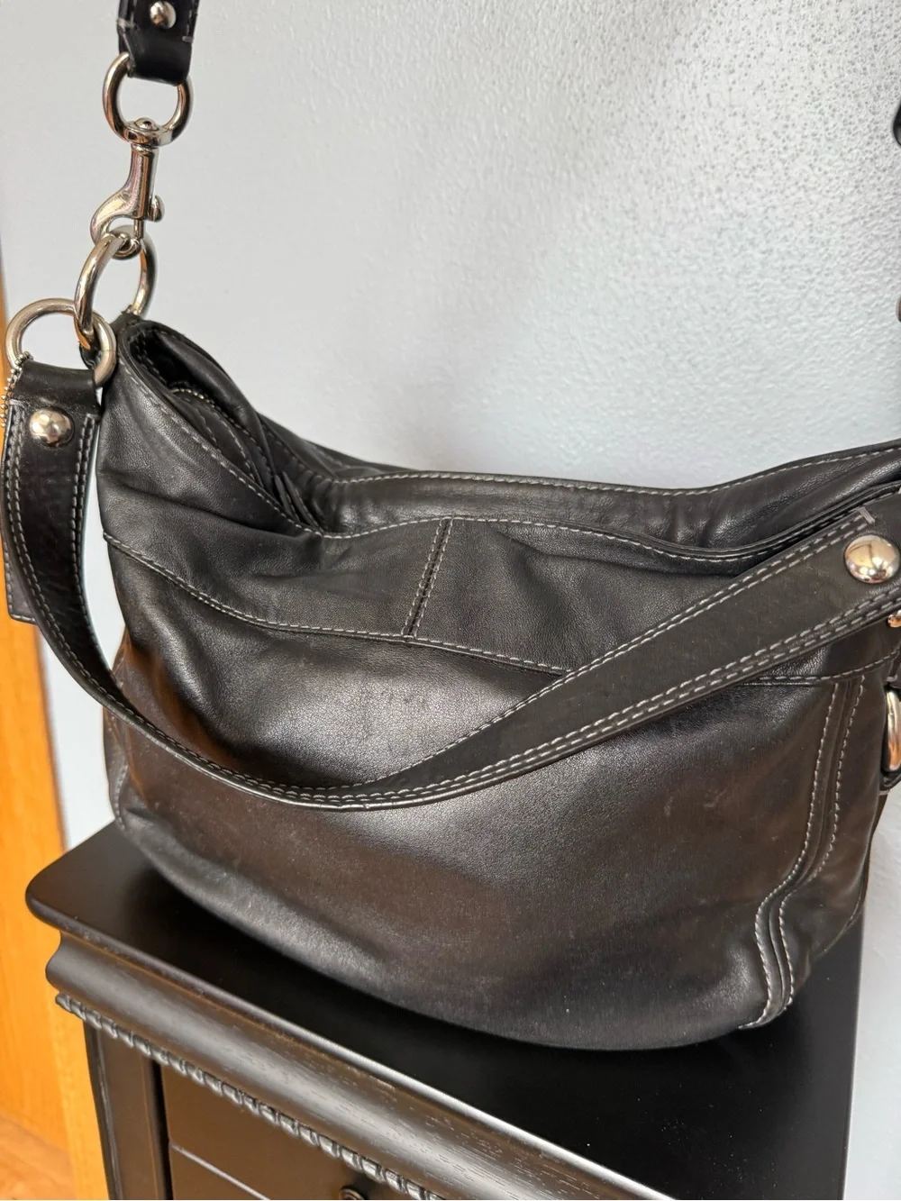 Vintage Coach Black Leather Shoulder Bag with Adjustable Strap